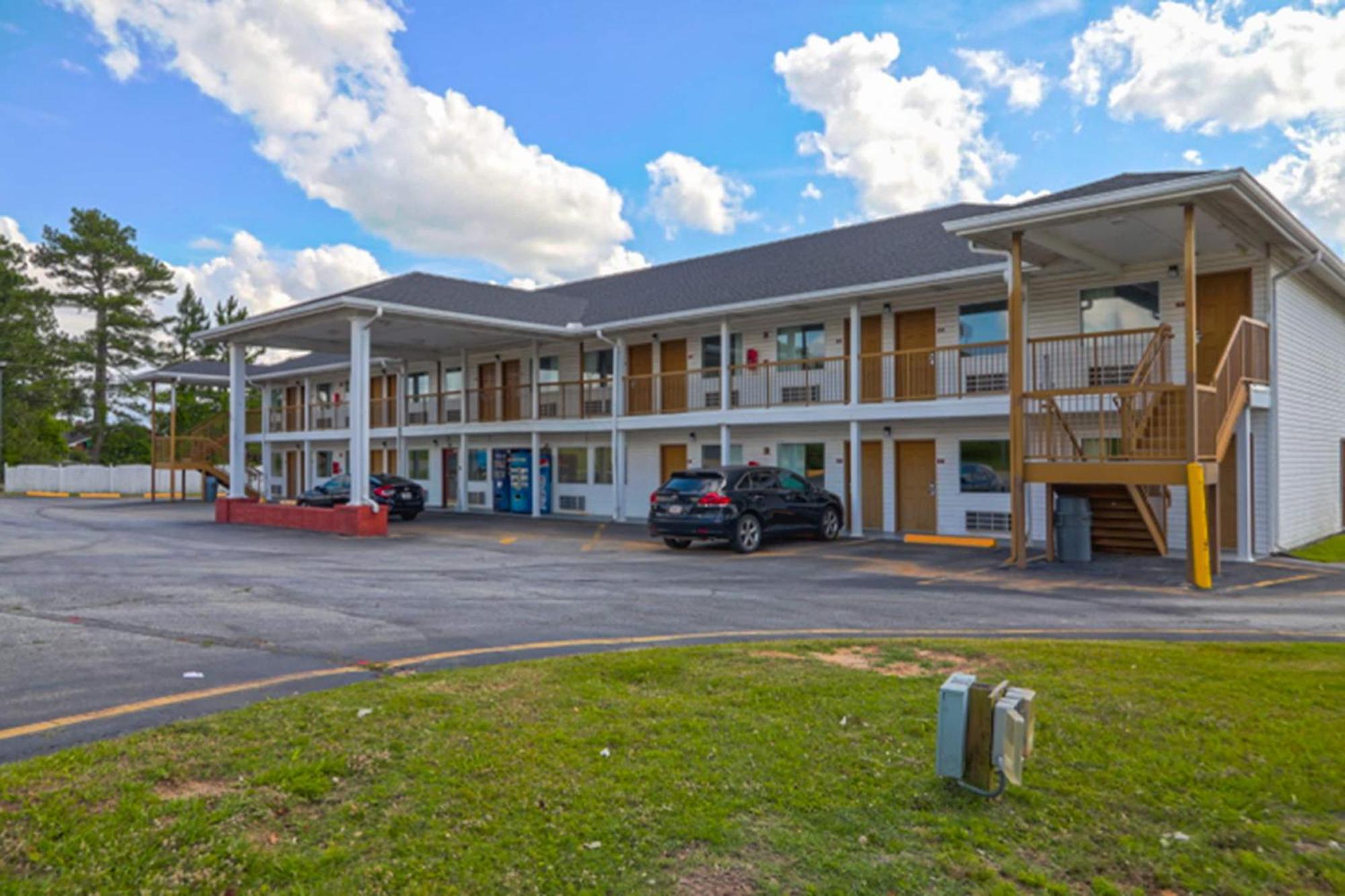 Economy Inn By Oyo Ashburn Zewnętrze zdjęcie